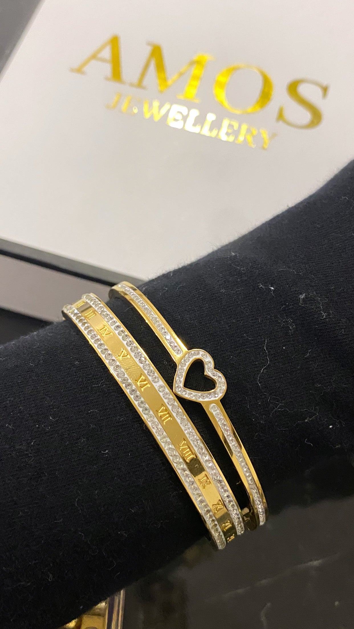 Heart Bracelet - Gold